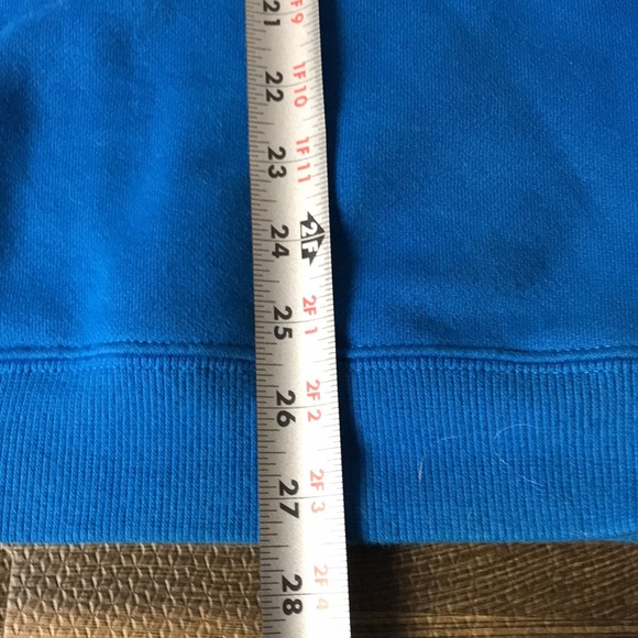 Men’s EUC M & M’s Blue Embroidered Sweatshirt Sz M or OVERSIZED WOMEN’s - Picture 8 of 9